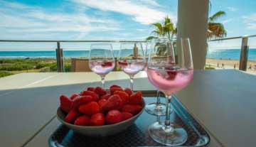 Rentaholliday-Luxury-Beautiful-Holiday_1.jpg